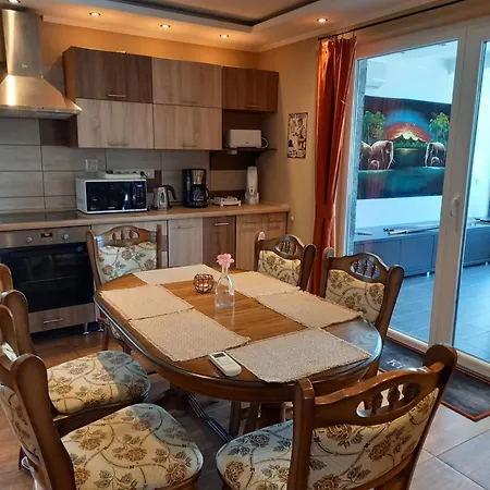 Holiday home Manyika Vendeghaz Balatonalmadi